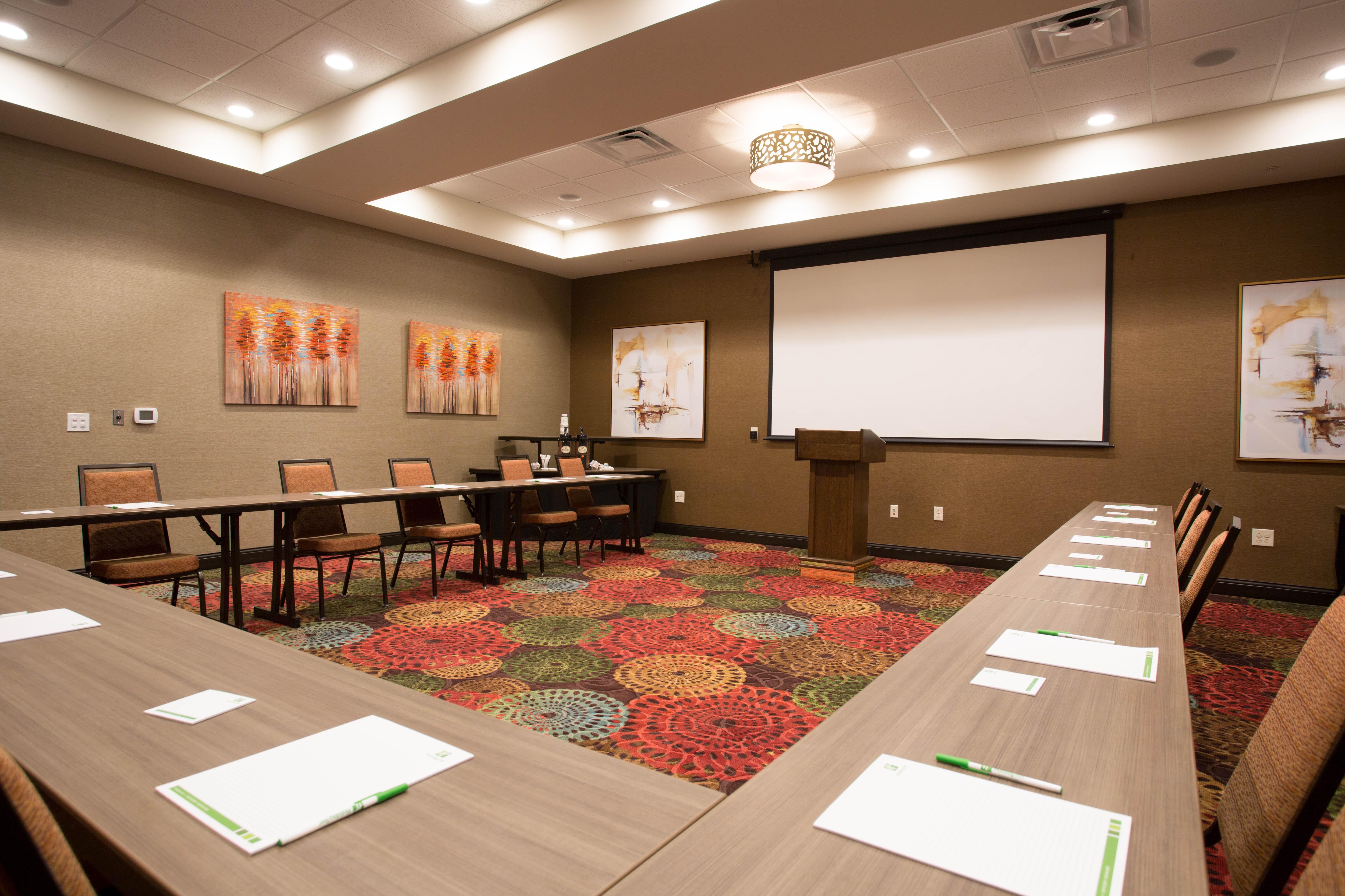 Holiday Inn Murfreesboro By Ihg Bagian luar foto